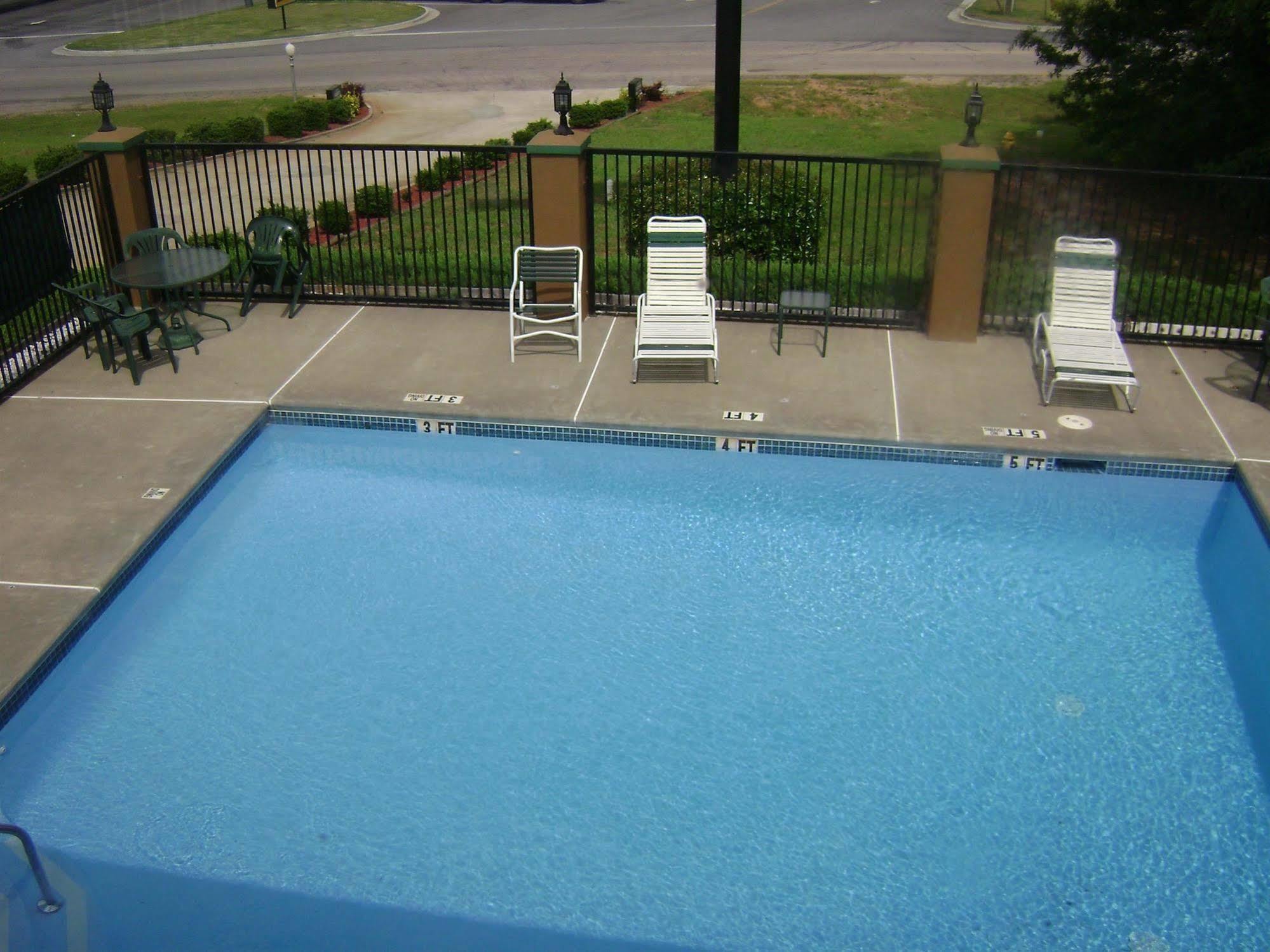 Garden Inn & Suites Hogansville Экстерьер фото