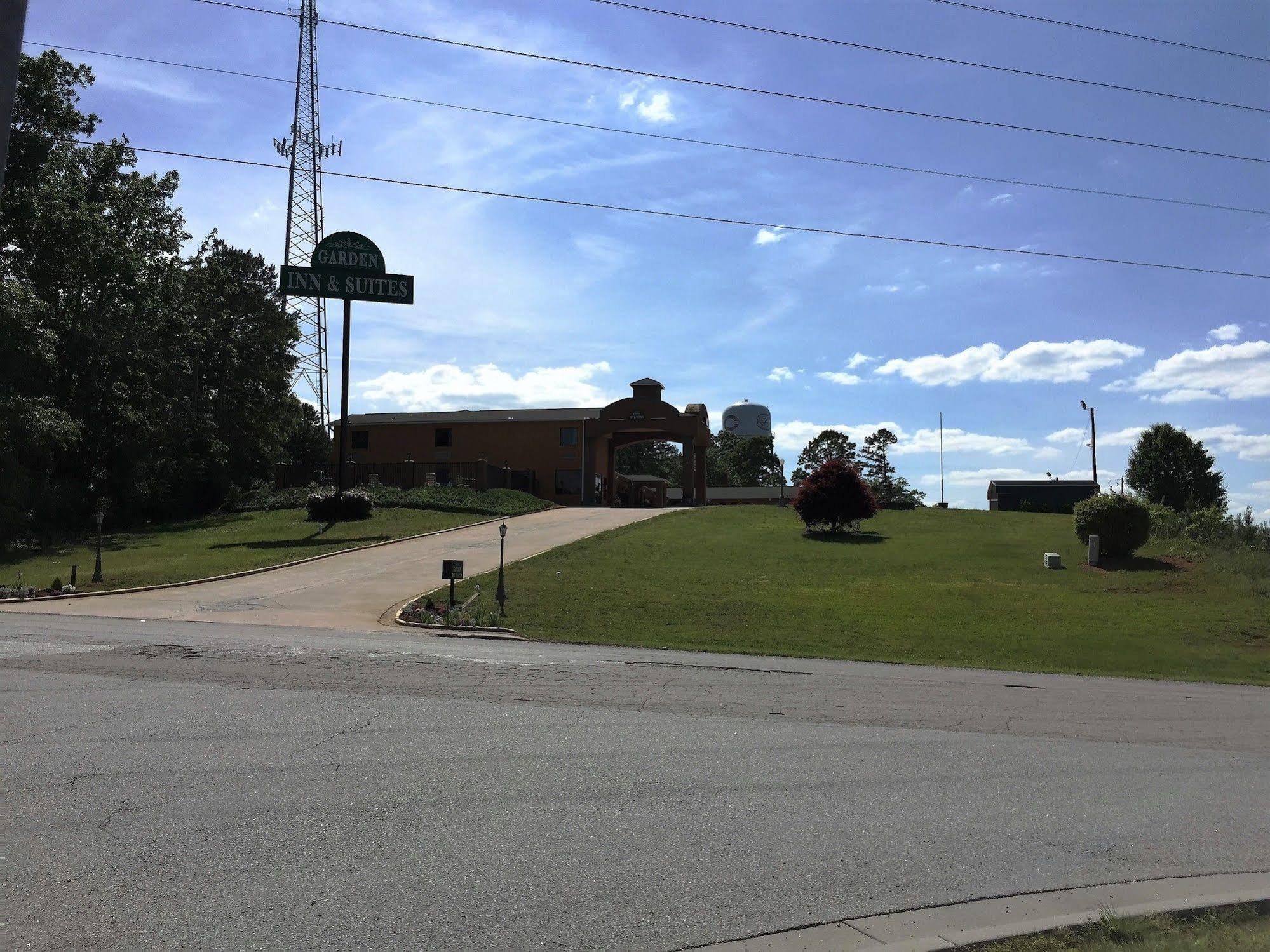 Garden Inn & Suites Hogansville Экстерьер фото